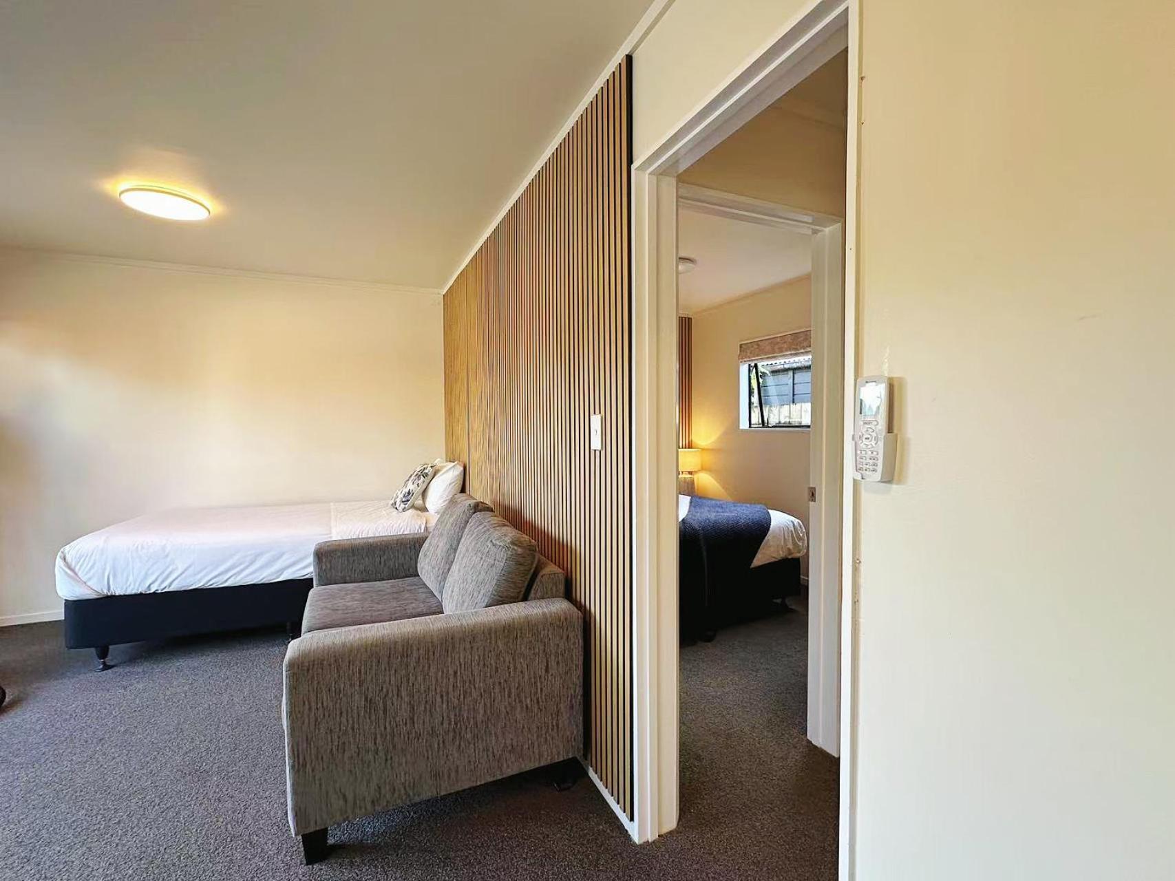 Summer Inn Motel Orewa Exterior photo