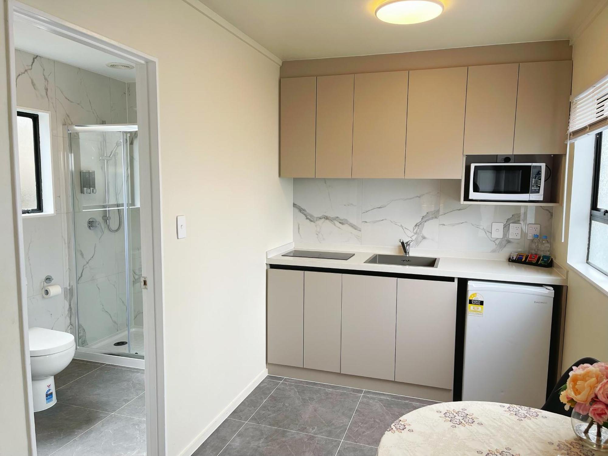 Summer Inn Motel Orewa Exterior photo